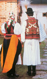 Kalotaszeg, Körösfői pár díszes népviseletben