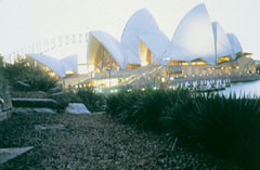 A Sidney-i Operaház, amelynek építésében ausztráliai magyarok is részt vettek